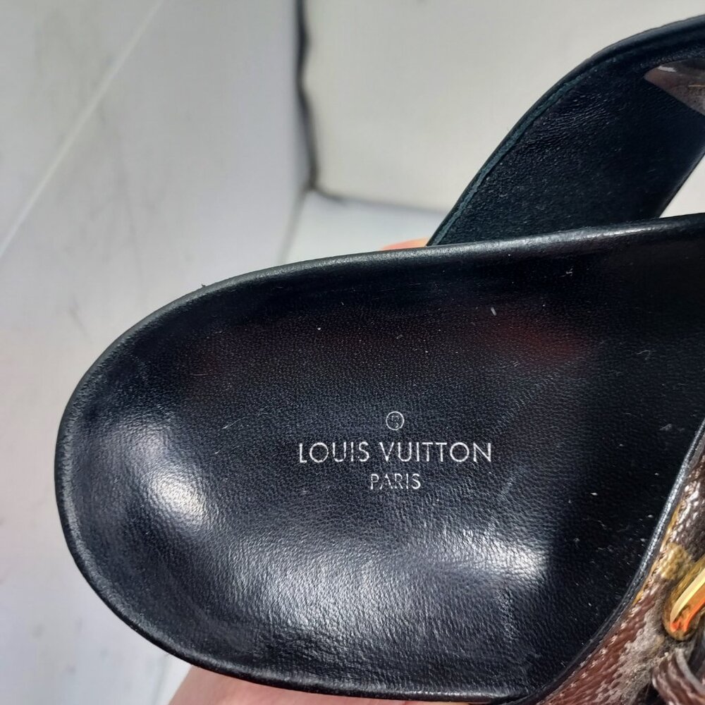 Louis Vuitton Brown Buckle Bom Dia Monogram Flat Slide Sandal - Picture 4 of 13